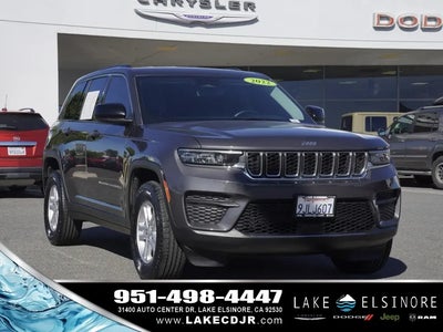 2022 Jeep Grand Cherokee 4X2 Laredo 4DR SUV (midyear Release)