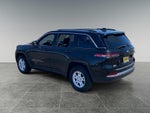 2023 Grand Cherokee Thumbnail 3