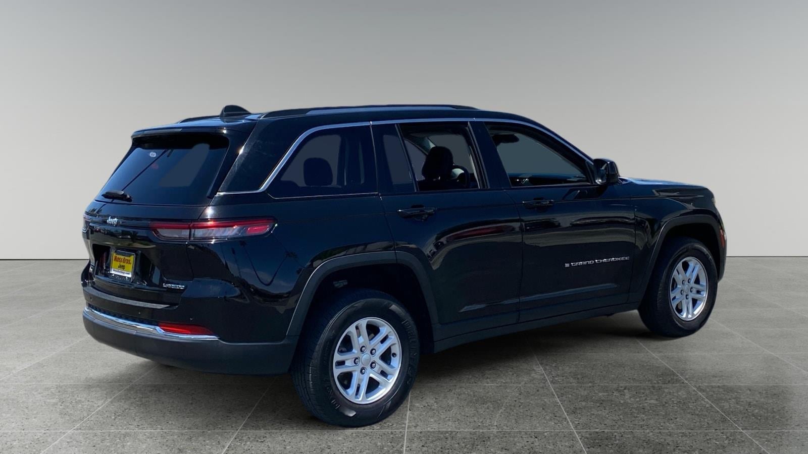2023 Jeep Grand Cherokee Laredo X