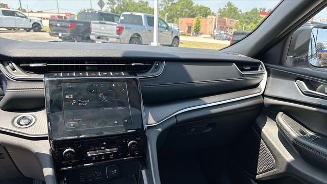 2024 Jeep Grand Cherokee Laredo A