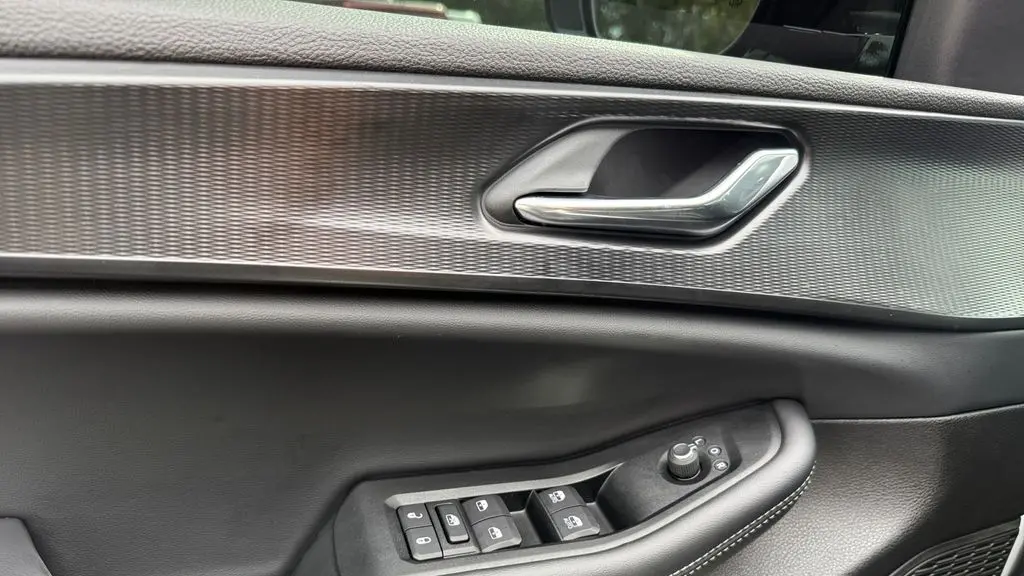 2025 Jeep Grand Cherokee Laredo A