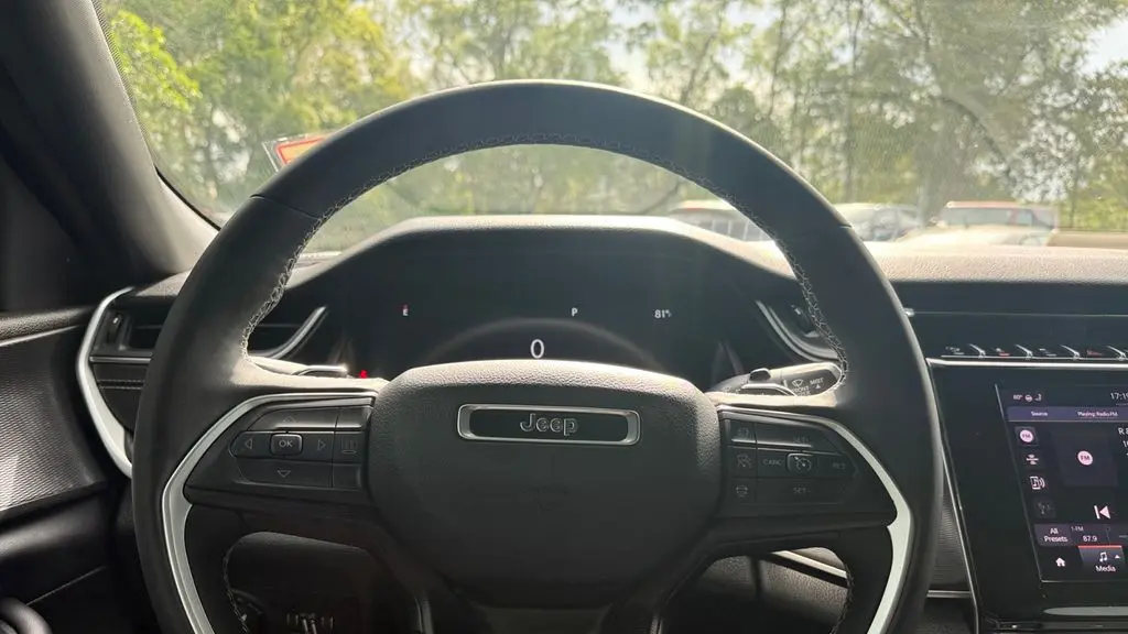 2025 Jeep Grand Cherokee Laredo A