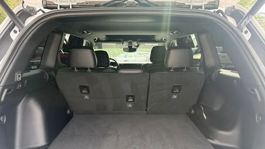 2025 Jeep Grand Cherokee Laredo A