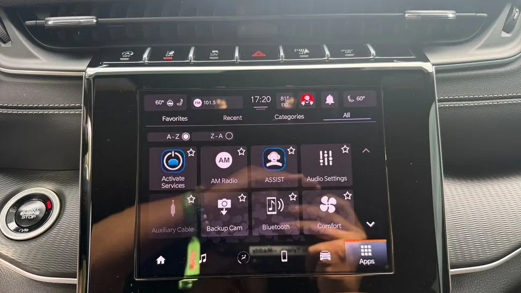 2025 Jeep Grand Cherokee Laredo A