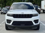 2023 Grand Cherokee Thumbnail 2