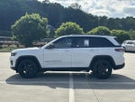 2023 Grand Cherokee Thumbnail 4