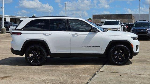 2023 Jeep Grand Cherokee Laredo X
