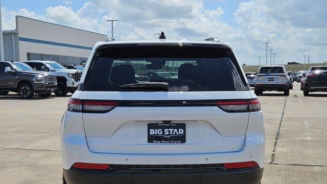 2023 Jeep Grand Cherokee Laredo X