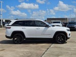 2023 Grand Cherokee Thumbnail 2