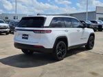 2023 Grand Cherokee Thumbnail 3