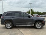 2025 Grand Cherokee Thumbnail 4