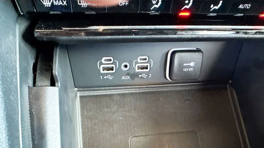 2025 Jeep Grand Cherokee Laredo A