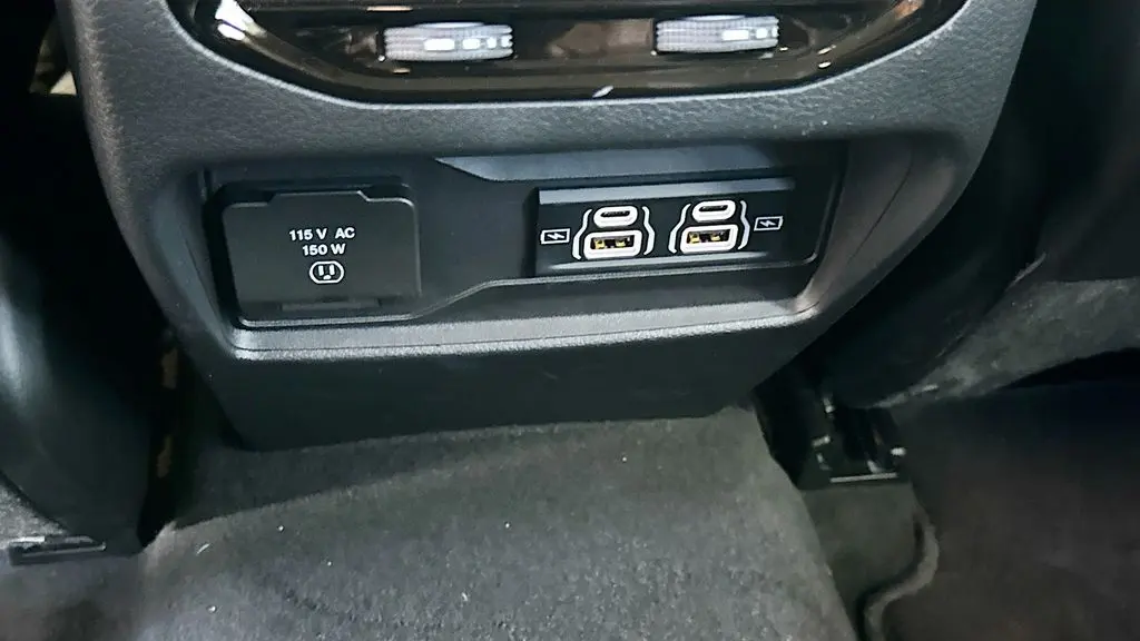 2025 Jeep Grand Cherokee Laredo A