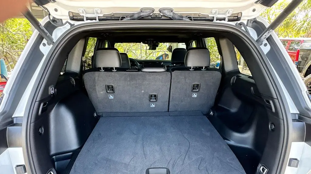 2025 Jeep Grand Cherokee Laredo A