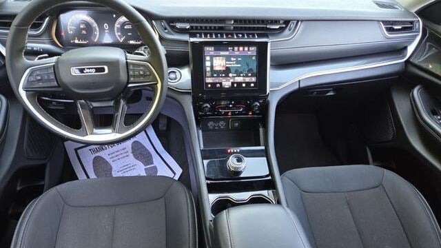 2023 Jeep Grand Cherokee Laredo X