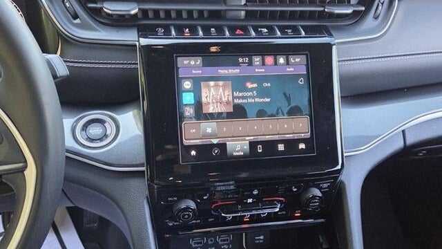 2023 Jeep Grand Cherokee Laredo X