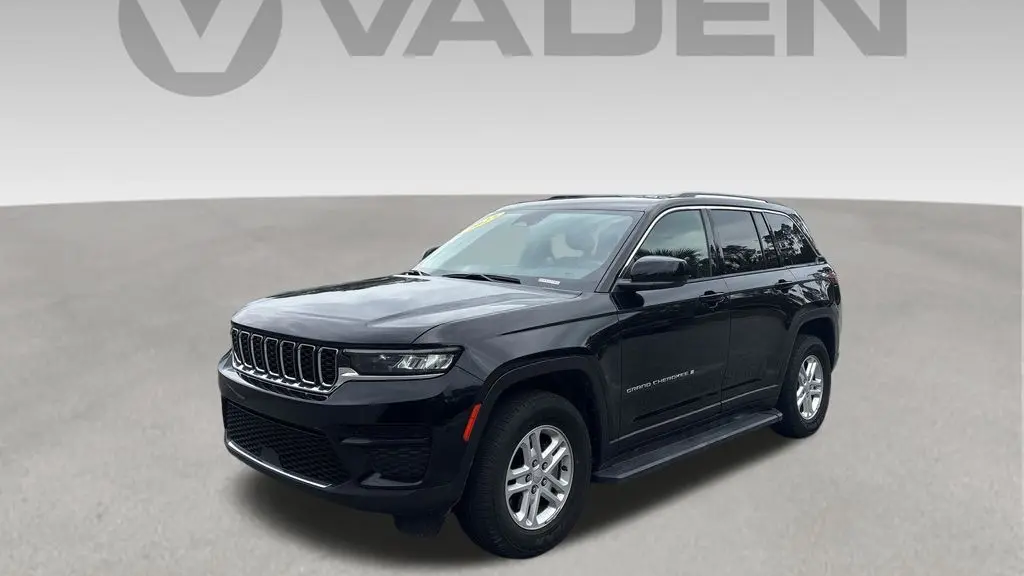 2023 Jeep Grand Cherokee Laredo
