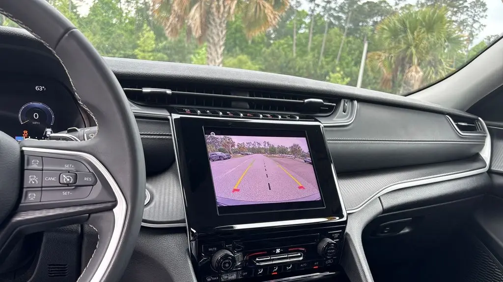 2023 Jeep Grand Cherokee Laredo