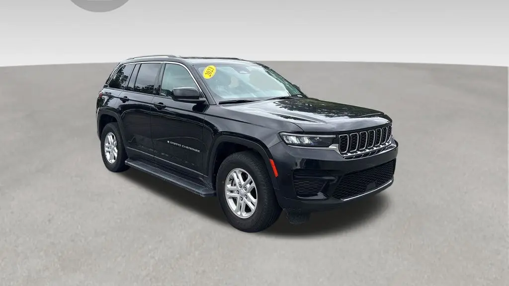 Preowned 2023 Jeep Grand Cherokee Laredo for Sale