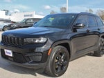 2023 Grand Cherokee Thumbnail 2