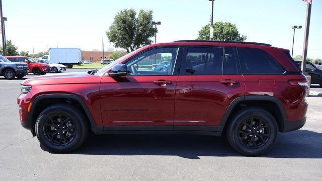 2024 Jeep Grand Cherokee Laredo A