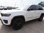 2024 Grand Cherokee Thumbnail 3