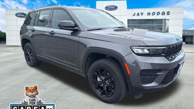 Preowned 2025 Jeep Grand Cherokee Laredo A for Sale