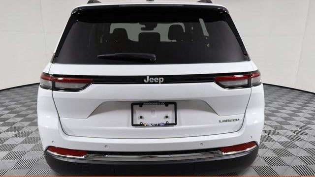 2025 Jeep Grand Cherokee Laredo A
