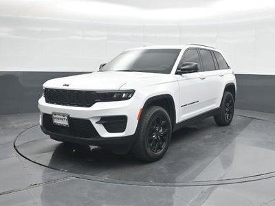 Photo of a 2025 Jeep Grand Cherokee 4X2 Laredo 4DR SUV for sale