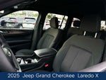 2025 Grand Cherokee Thumbnail 8