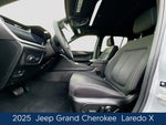 2025 Grand Cherokee Thumbnail 24