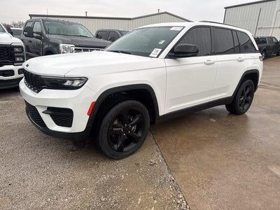 2022 Jeep Grand Cherokee 4X2 Laredo 4DR SUV (midyear Release)