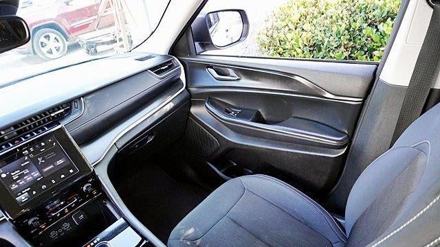 2023 Jeep Grand Cherokee Laredo X