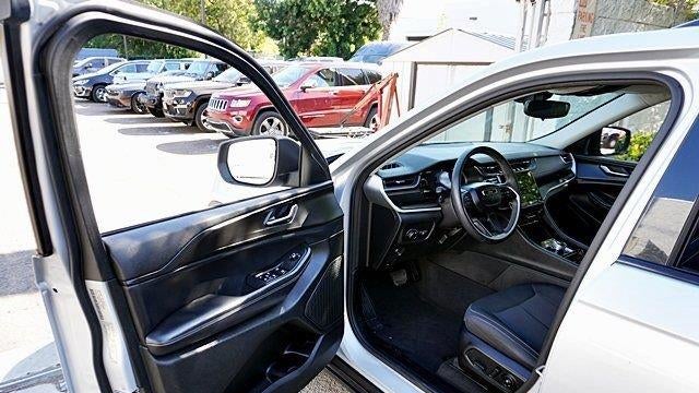 2023 Jeep Grand Cherokee Laredo X