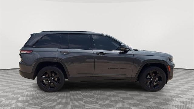 2024 Jeep Grand Cherokee Laredo A