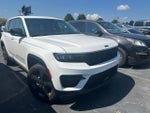 2024 Grand Cherokee Thumbnail 3