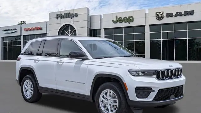 Preowned 2026 Jeep Grand Cherokee Laredo for Sale