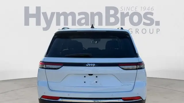 2023 Jeep Grand Cherokee Laredo