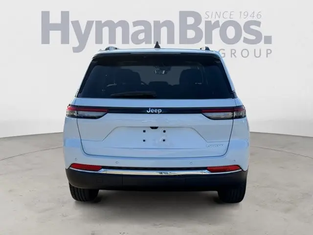 2023 Jeep Cherokee - $30,995