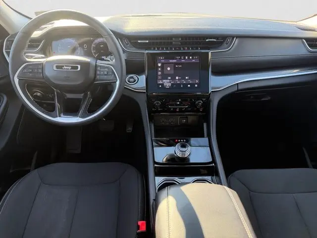 2023 Jeep Cherokee - $30,995
