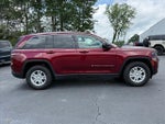 2023 Grand Cherokee Thumbnail 3