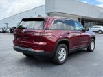 2023 Grand Cherokee Thumbnail 4