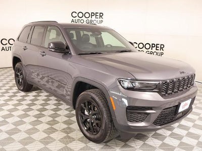 2025 Jeep Grand Cherokee 4X2 Laredo A 4DR SUV