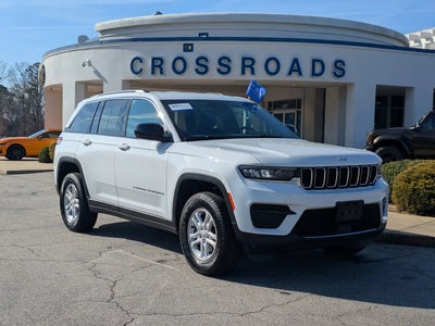 2025 Jeep Grand Cherokee 4X2 Laredo A 4DR SUV