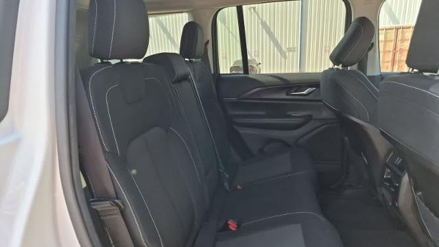 2023 Jeep Grand Cherokee Laredo X