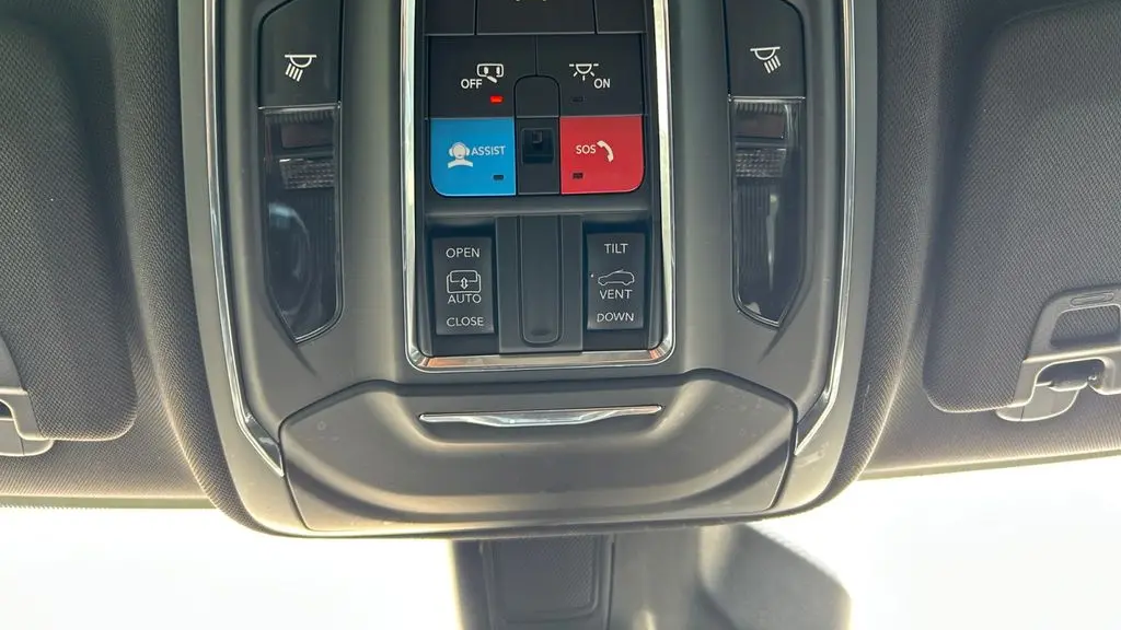 2023 Jeep Grand Cherokee Laredo X