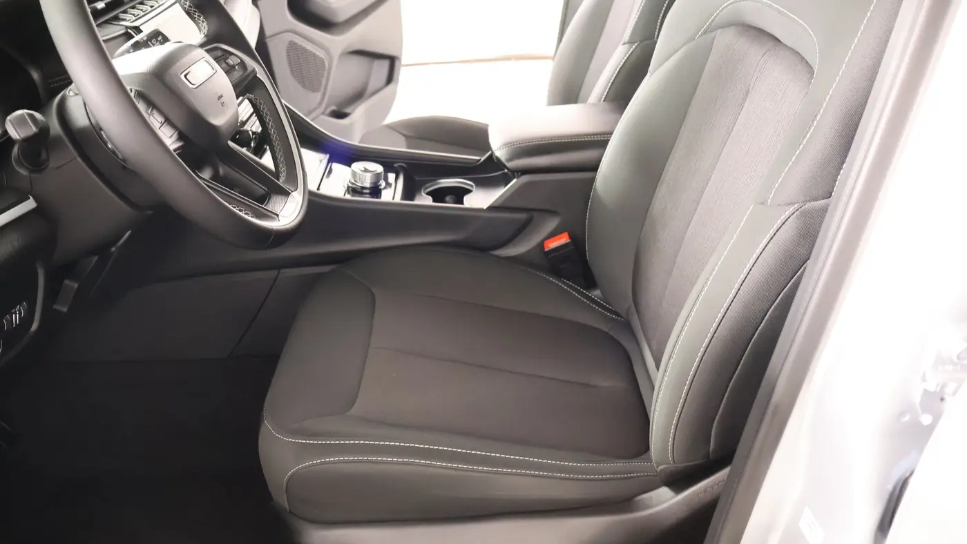 2025 Jeep Grand Cherokee Laredo A