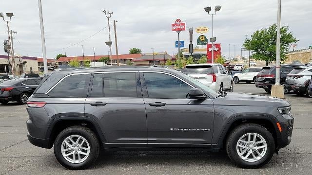 2025 Jeep Grand Cherokee Laredo A