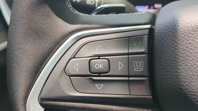 2026 Jeep Grand Cherokee Altitude