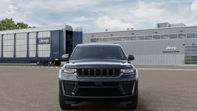2026 Jeep Grand Cherokee Altitude